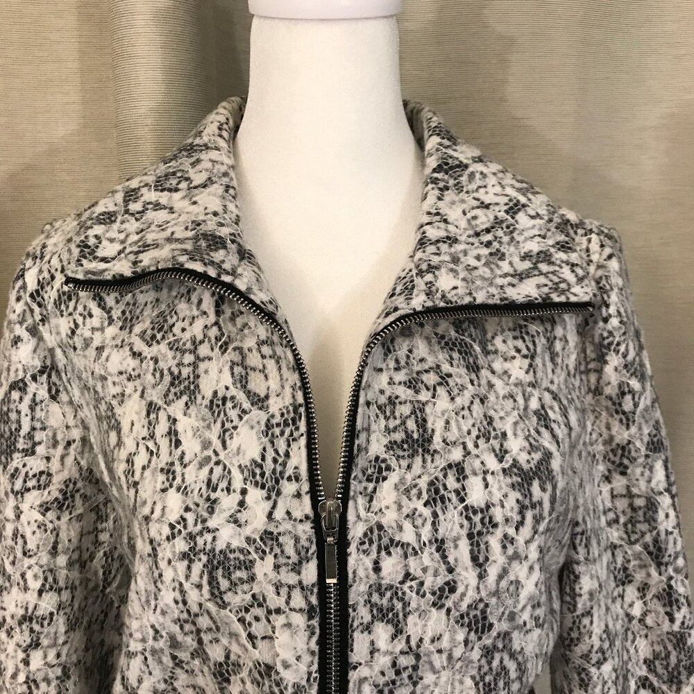Grey & White Print Career Jacket by Cathy Daniels